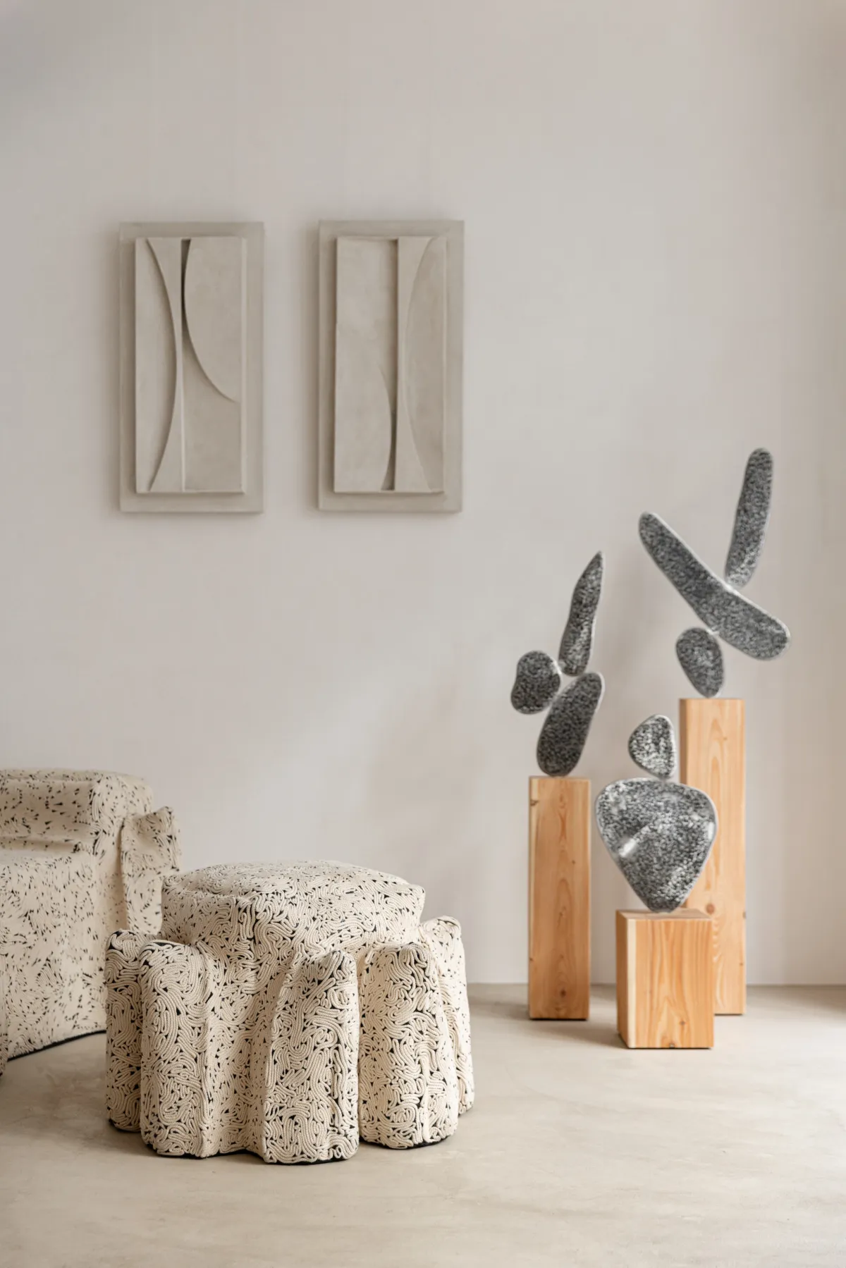 Silent Structures - Automne Exhibition at SM Bureau 