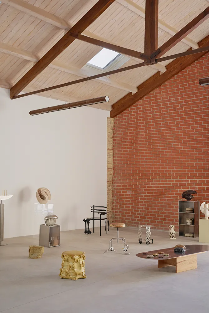 “Vectors” brings to Valencia an exhibition of material and beauty, showcasing the best of local and international collectible design