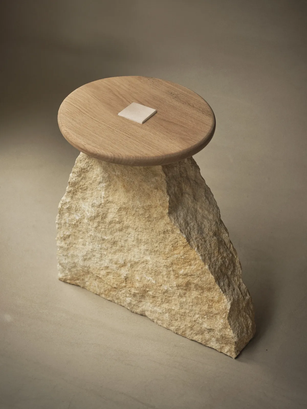 Mushroom side table ( 01 )